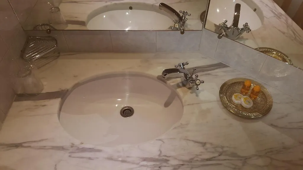 ***  Rania Belmadina Hotel Casablanca Maroc