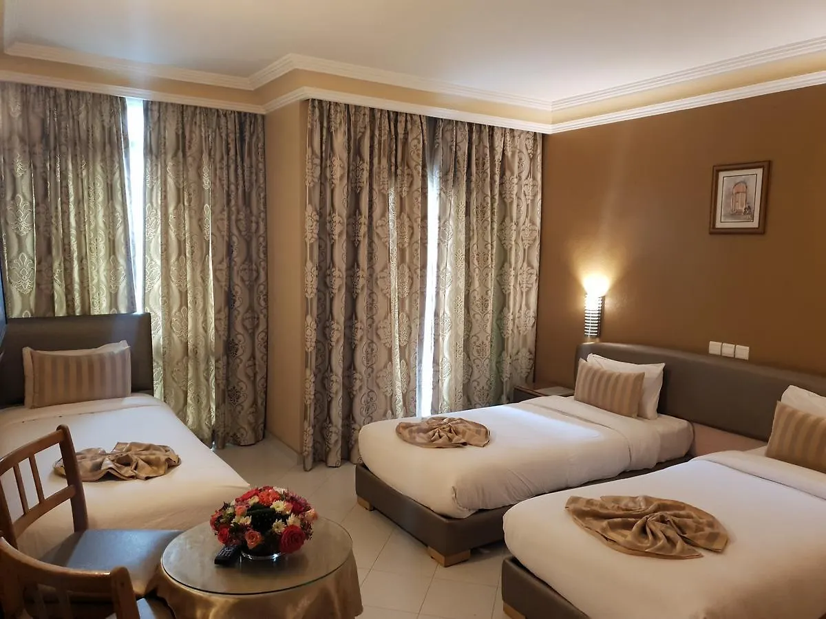 Rania Belmadina Hotel Casa Blanca